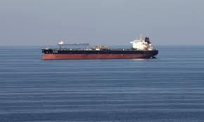 Indian-Flagged LPG Tankers Exit Gulf Amid Strait Disruptions